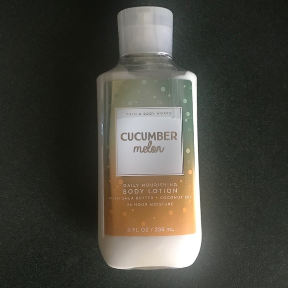 Bath & Body Works Pink Cucumber Melon 24 hr Moisture Body Lotion 8 fl oz/236 ml - Picture 1 of 15